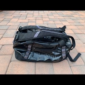 Patagonia Black Hole Duffel Bag 40L Black